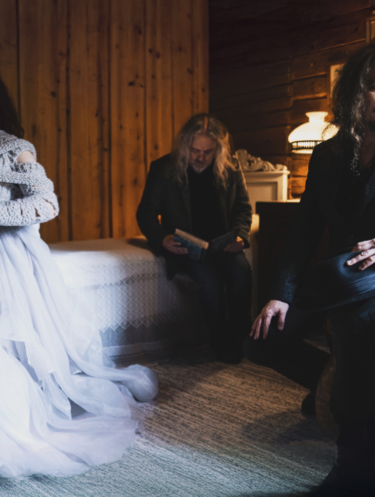 AURI anuncia nuevo álbum, 'III - Candles & Beginnings' y estrena sencillo 10 image 16 scaled e1747347251789