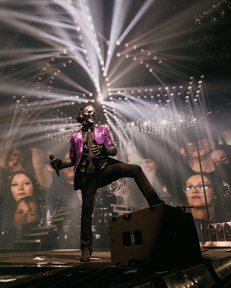 "Me cambió la vida", dice Tobias Forge sobre la prohibición de telefonos en los conciertos 10 image 32