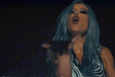 Arch Enemy estrena video, 'Illuminate the Path' 19 Captura de pantalla 2025 08 20 a las 4.51.56 p.m