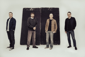“Hold The Ashes” marca el comienzo de un nuevo capítulo para THE PINEAPPLE THIEF