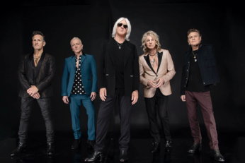 DEF LEPPARD confirmó una gira latinoamericana para 2026 con presentaciones en México, Costa Rica, Ecuador, Colombia, Argentina y Chile. EXTREME participará como invitado especial en varias fechas.