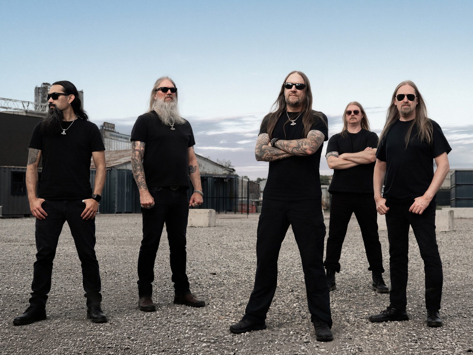 Amon Amarth anuncia The Allfather Awakens y estrena Gjallarhorn