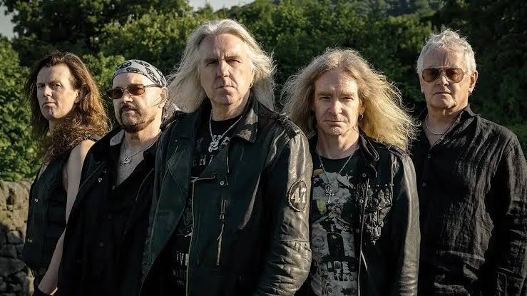 Saxon confirma Gods Of Thunder, su nuevo álbum para enero de 2027 15 Saxon 2027